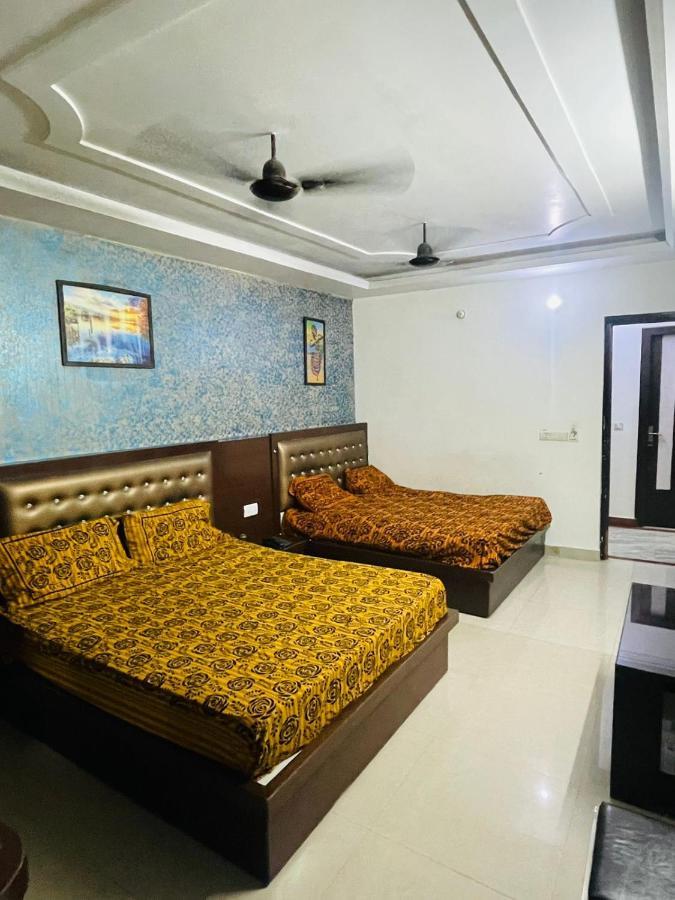 آغْرا Blue Rose International, Family Hotel المظهر الخارجي الصورة